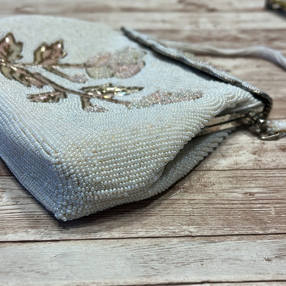 Vintage Off White and Pink Beaded Small Purse Wristlet Clutch - Picture 10 of 11